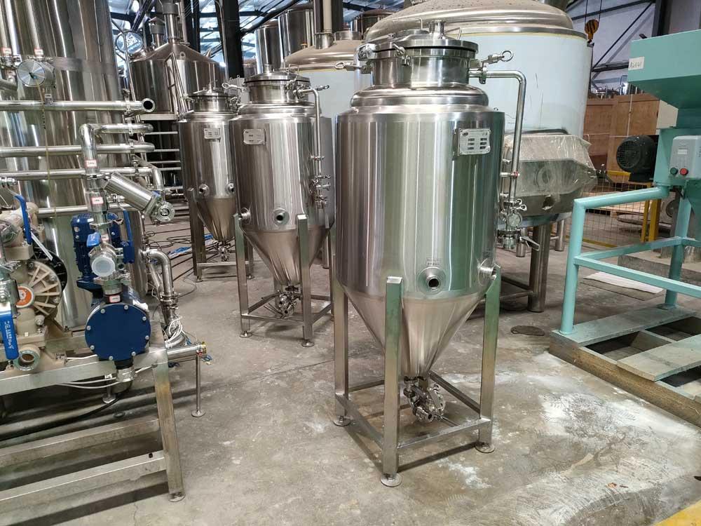 <b>200L Single wall beer fermenter</b>